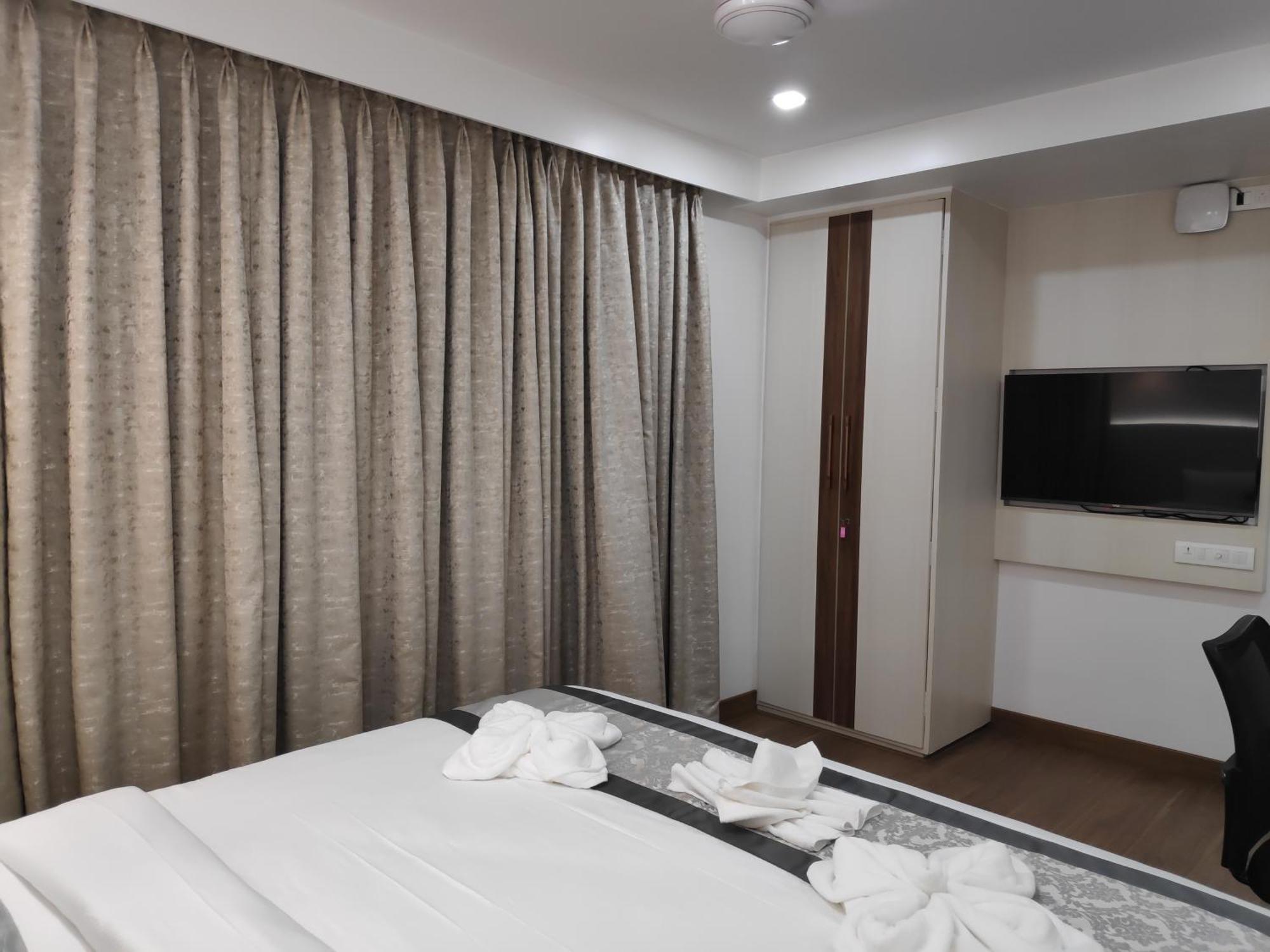 White House By Maxxvalue Service Apartments Bandra Bombay Eksteriør billede