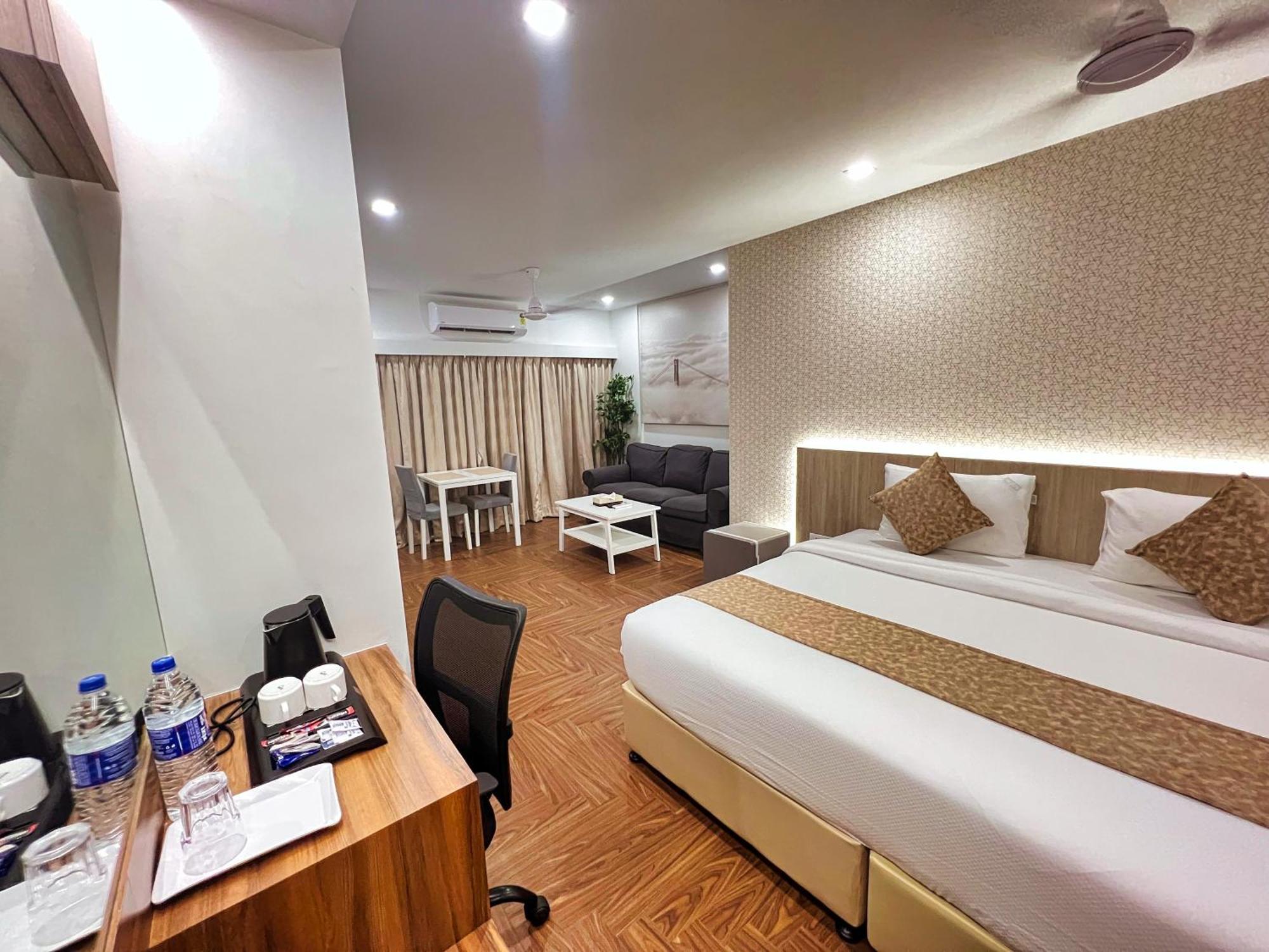 White House By Maxxvalue Service Apartments Bandra Bombay Eksteriør billede