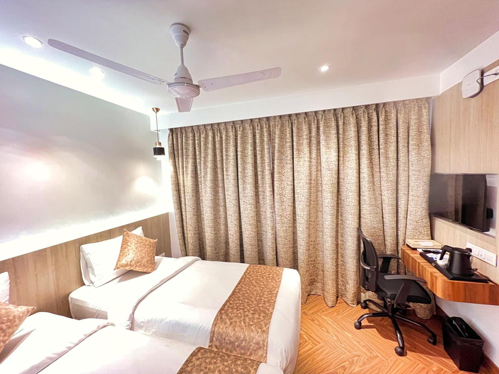 White House By Maxxvalue Service Apartments Bandra Bombay Eksteriør billede