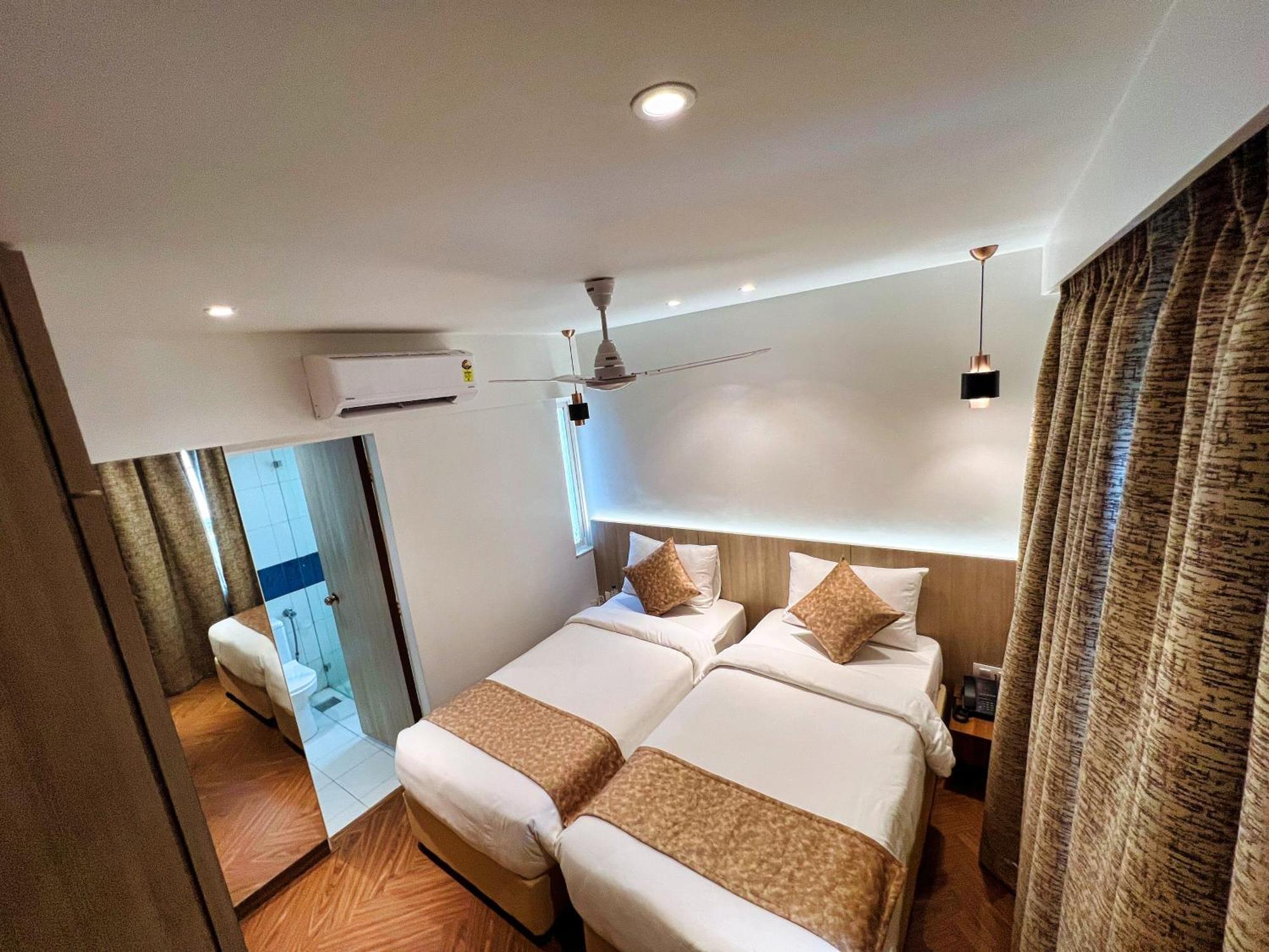 White House By Maxxvalue Service Apartments Bandra Bombay Eksteriør billede