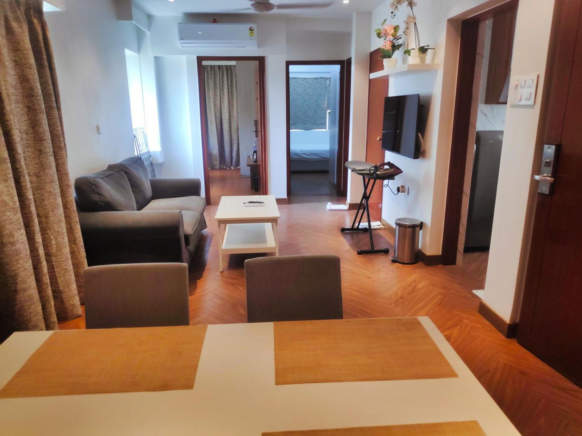 White House By Maxxvalue Service Apartments Bandra Bombay Eksteriør billede